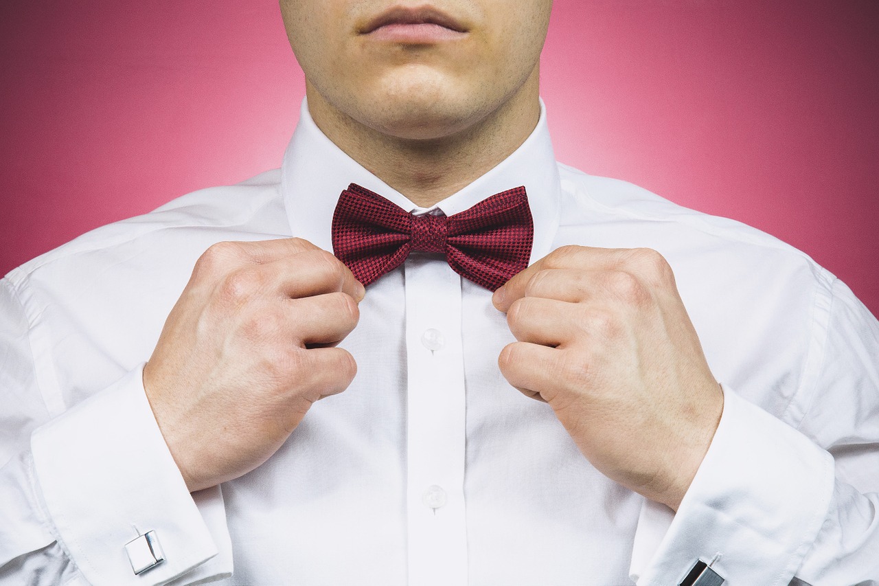 7 étapes pour faire un beau noeud papillon pour son mariage